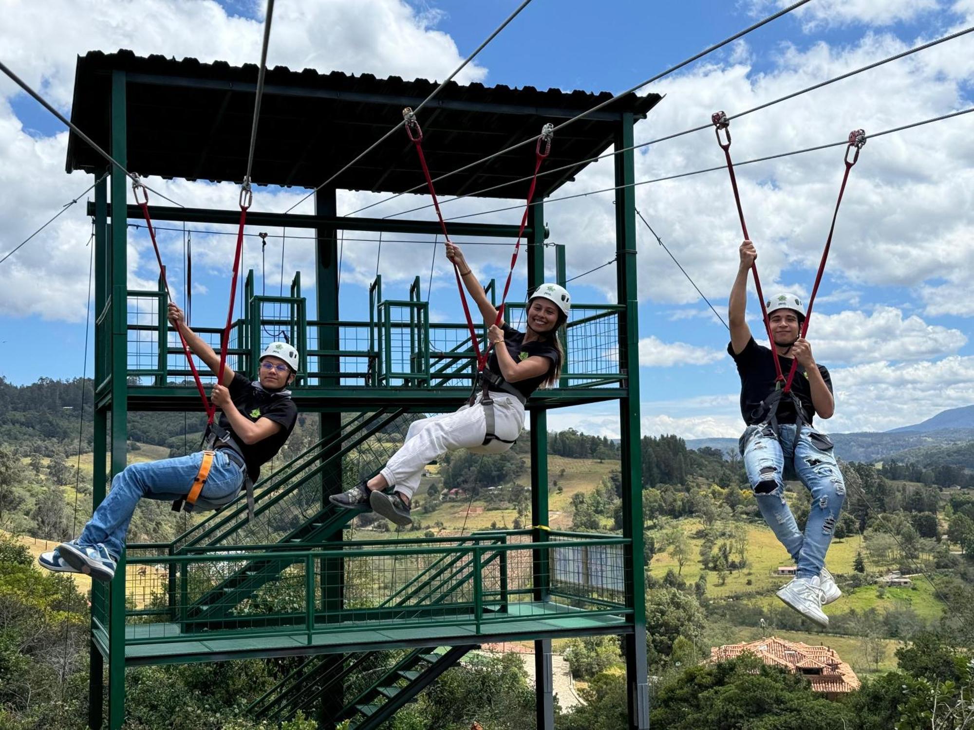 Hotel, Bungalows, Chalet Y Cabanas Aventura Park Villa De Leyva La Periquera ภายนอก รูปภาพ